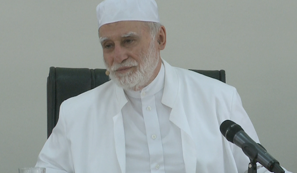 Ramazan'da Kur'ân ile Yaşamalıyız