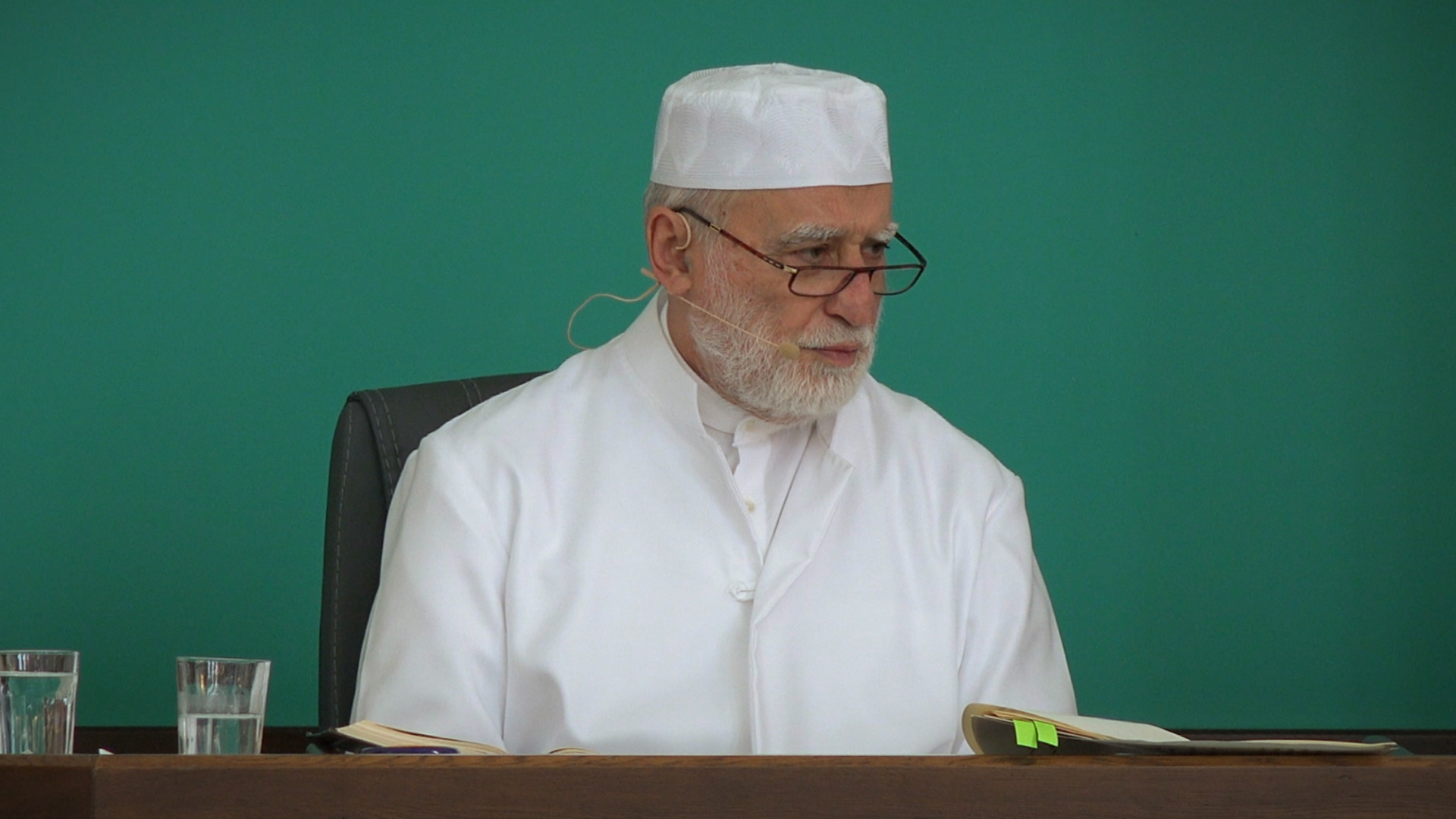Allah’ın Bize Verdiği Nimetleri, Yine O’nun Yolunda Kullanmalıyız