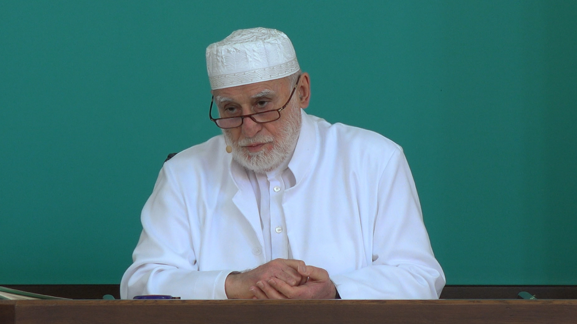 Baba, Ailesine İyi Örnek Olmalıdır