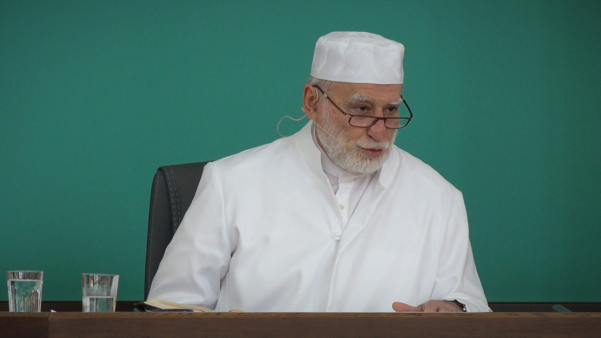 “Yâ Rabbi! Bizi Kul Olmakla Taltif Et!”