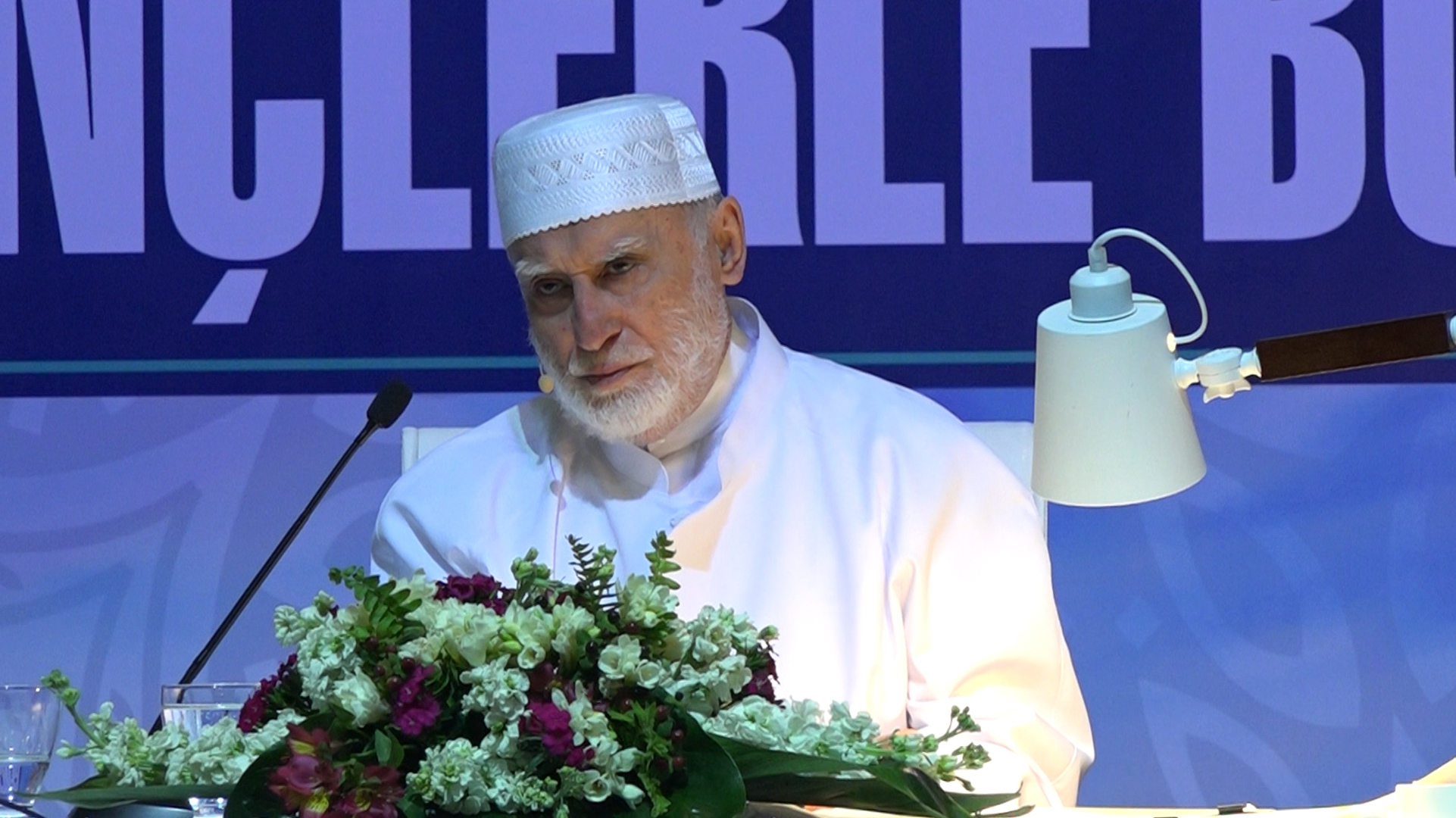 Komünizm, Kapitalizm ve Liberalizm Gibi Beşerî Sistemlerle İslâm’ın Mülke Bakışı Arasındaki Farktan Bahseder misiniz? (Soru-Cevap)