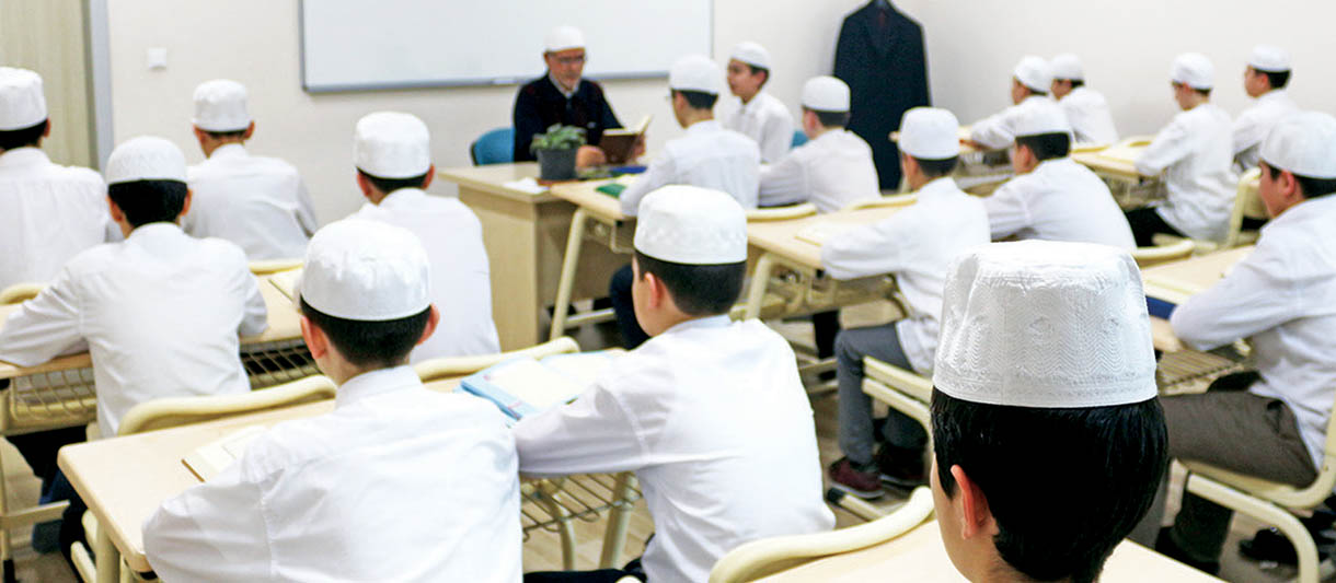 Bugün Gönül Ehli Mü’minlere İhtiyaç Var