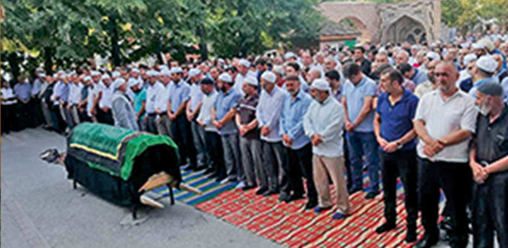 Hayra Anahtar Bir Şahsiyet Hacı Selim Efendi’nin Ardından...