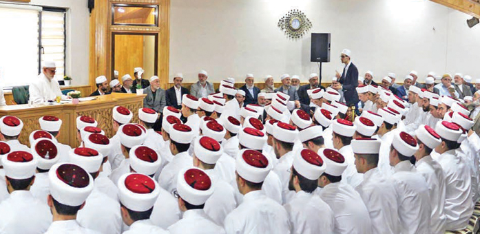Hasretle Bekliyoruz